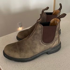 Blundstone 550 Chelsea Boots